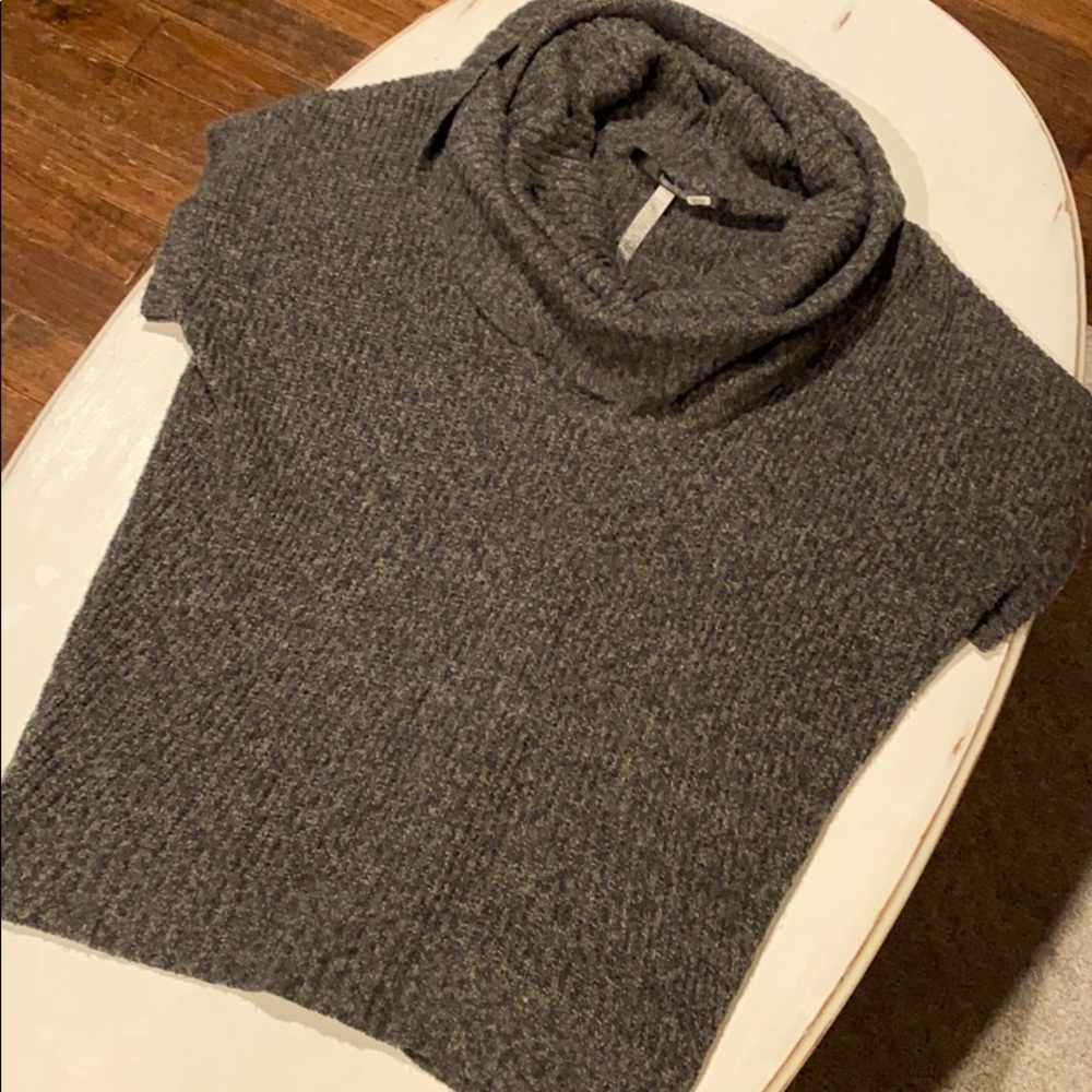 Kensie Oversized Cowlneck Sweater ❄️